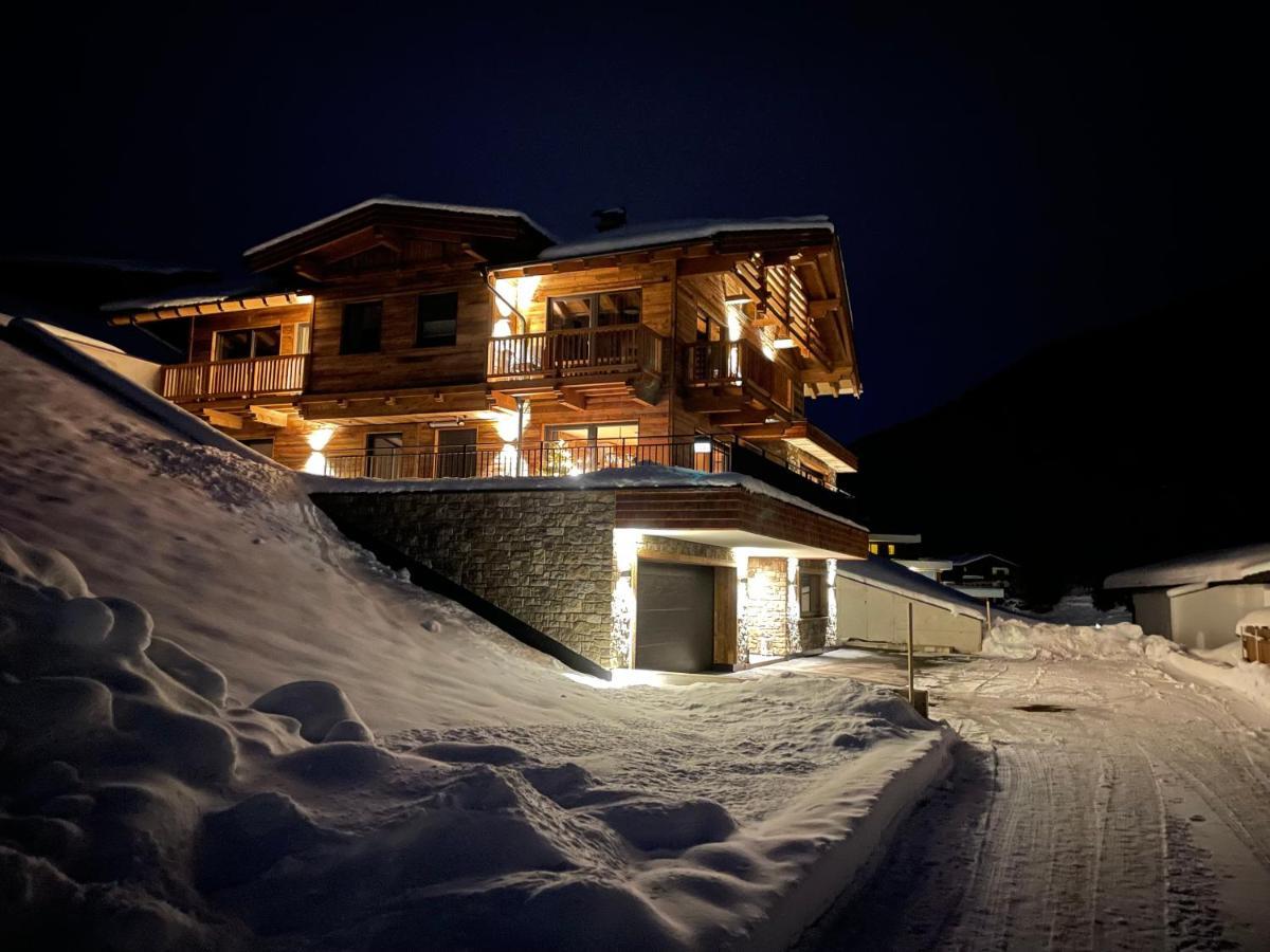Tux Mountain Apart Екстер'єр фото
